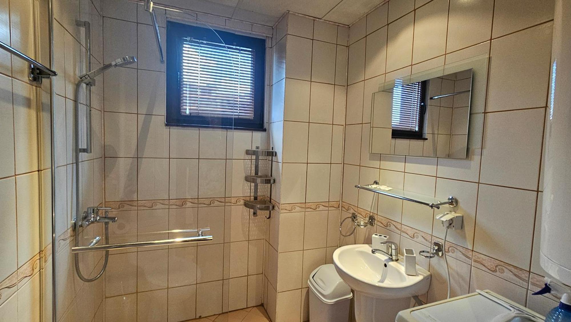 Ramada 2 Boutique Apartment Near Ski Road Bansko Luaran gambar